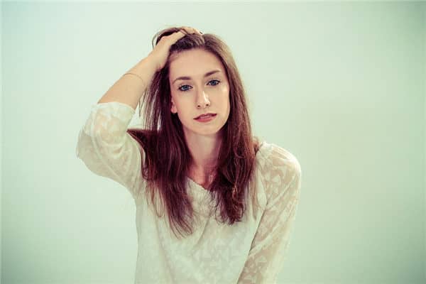 梦见同学的老婆有什么寓意吗？