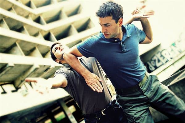 梦见被李田所撅了代表着什么？