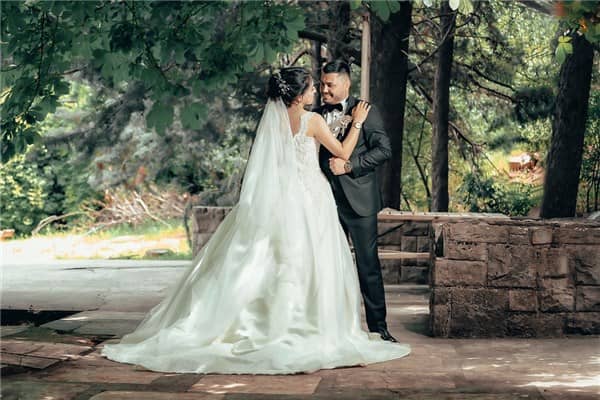 梦到和陌生男人结婚有什么意义吗