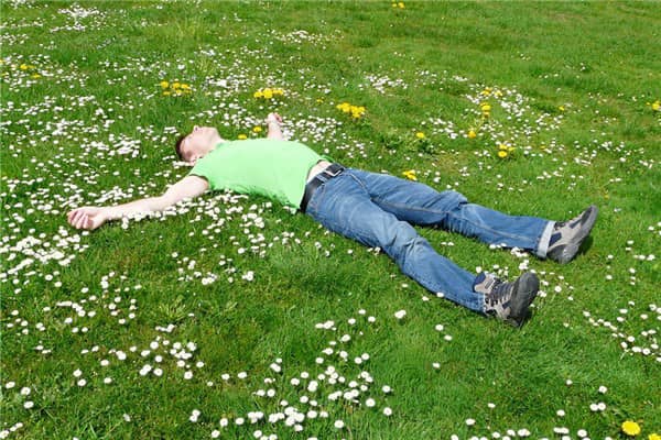 梦到了死人去世是什么意思？