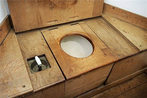 梦到了茅坑拉屎预示什么