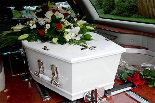 梦见棺材里面有死人是什么意思