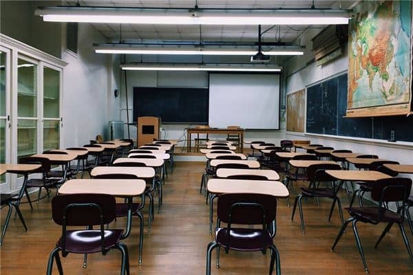 梦见学校死人是什么启示