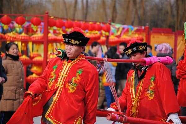 梦到了去拜年是咋回事