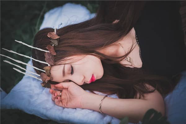 梦到了睡觉被打扰是什么意思