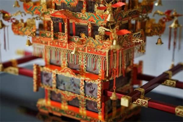 梦见大花轿是什么启示