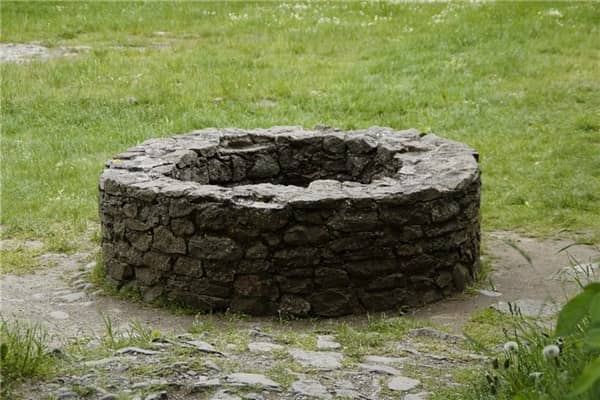 梦到掉到井里怎么回事