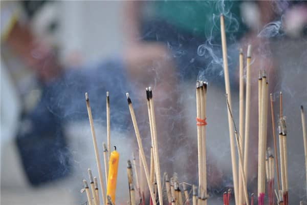 梦到了给菩萨上香意味着什么