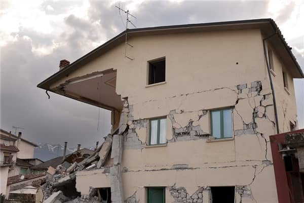 梦到房屋受损是吉兆吗?