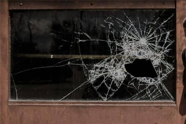 梦到破窗有什么寓意吗