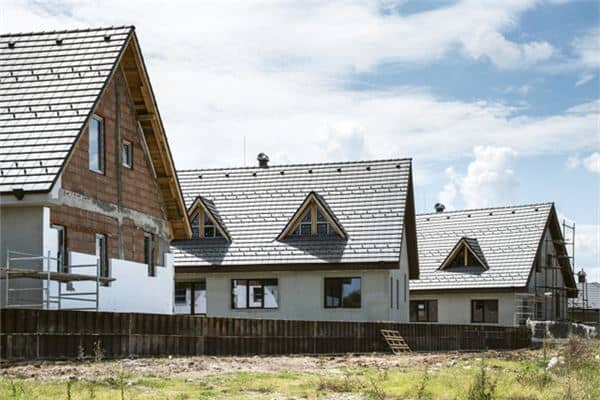 梦见死人盖房子